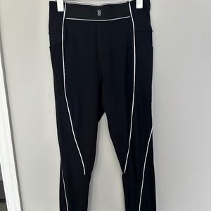Victoria Secret Black Seam Pocket Leggings M